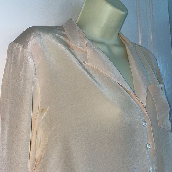 Vintage 80s Liz Claiborne cream/ivory silk button down shirt - Picture 5 of 11